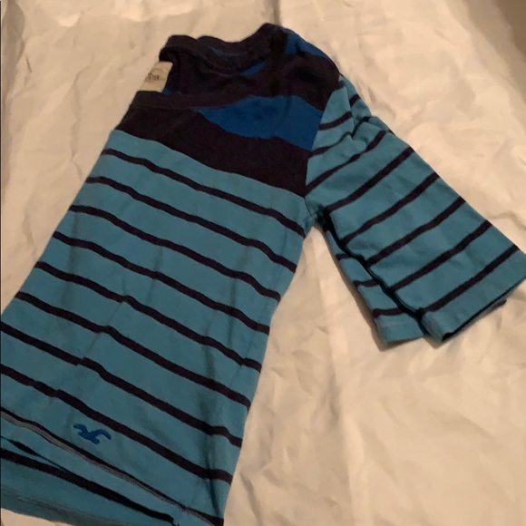 Hollister : Blue Striped 3/4 Sleeve Tee - Picture 3 of 4